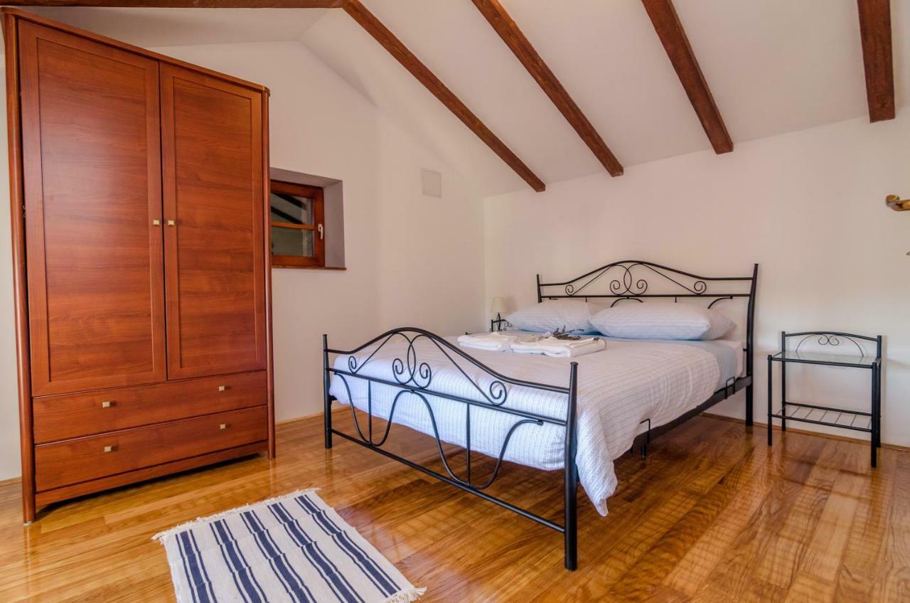 Willa Stone House Knezevic Vinjerac Zewnętrze zdjęcie